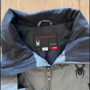 Men’s size medium Spyder jacket with detachable hood.